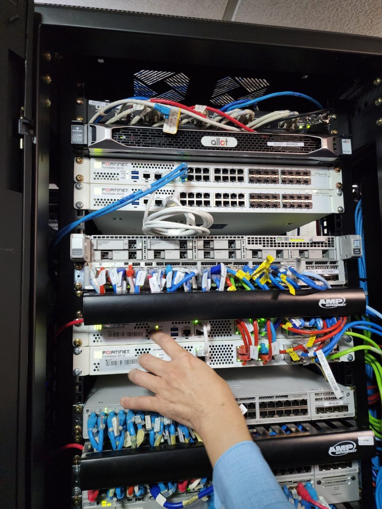 Fortinet FortiGate Rack Implementation